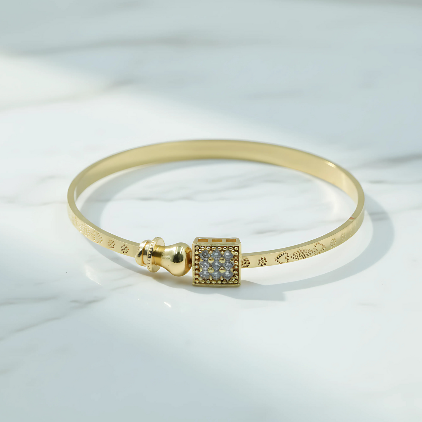Elegant Gold Bangle Bracelet for Women – Stylish Stone-Studded Design
